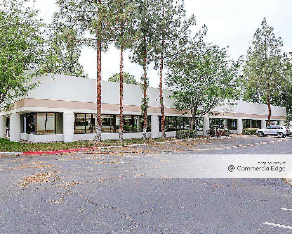 Truxtun Business Plaza 5329 Truxtun Avenue, Bakersfield, CA Office